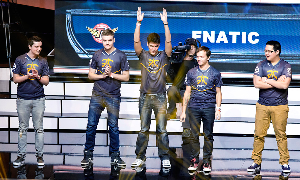 BLG力克IG晋级季后赛，团队协作与战术执行成制胜关键-saba电竞